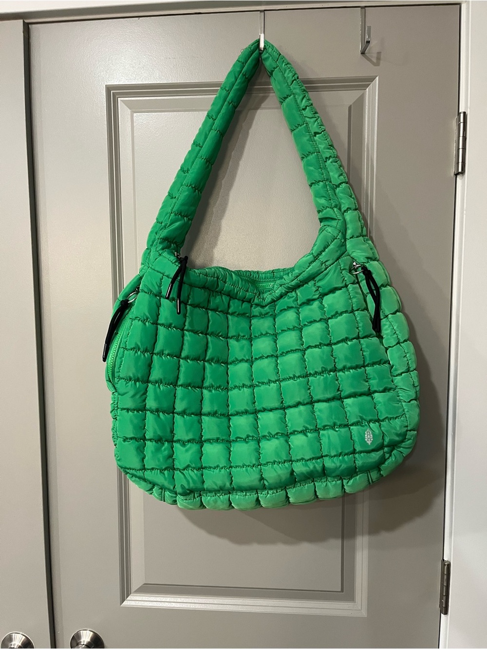 Free people quilted carryall bag💚